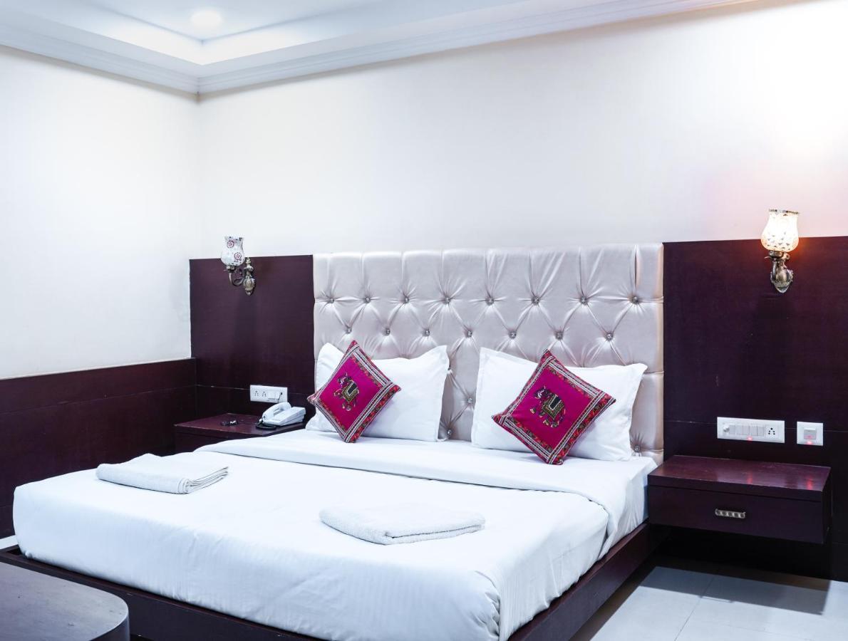 Hide-In Udaipur - A Lake View Boutique Hotel Eksteriør bilde