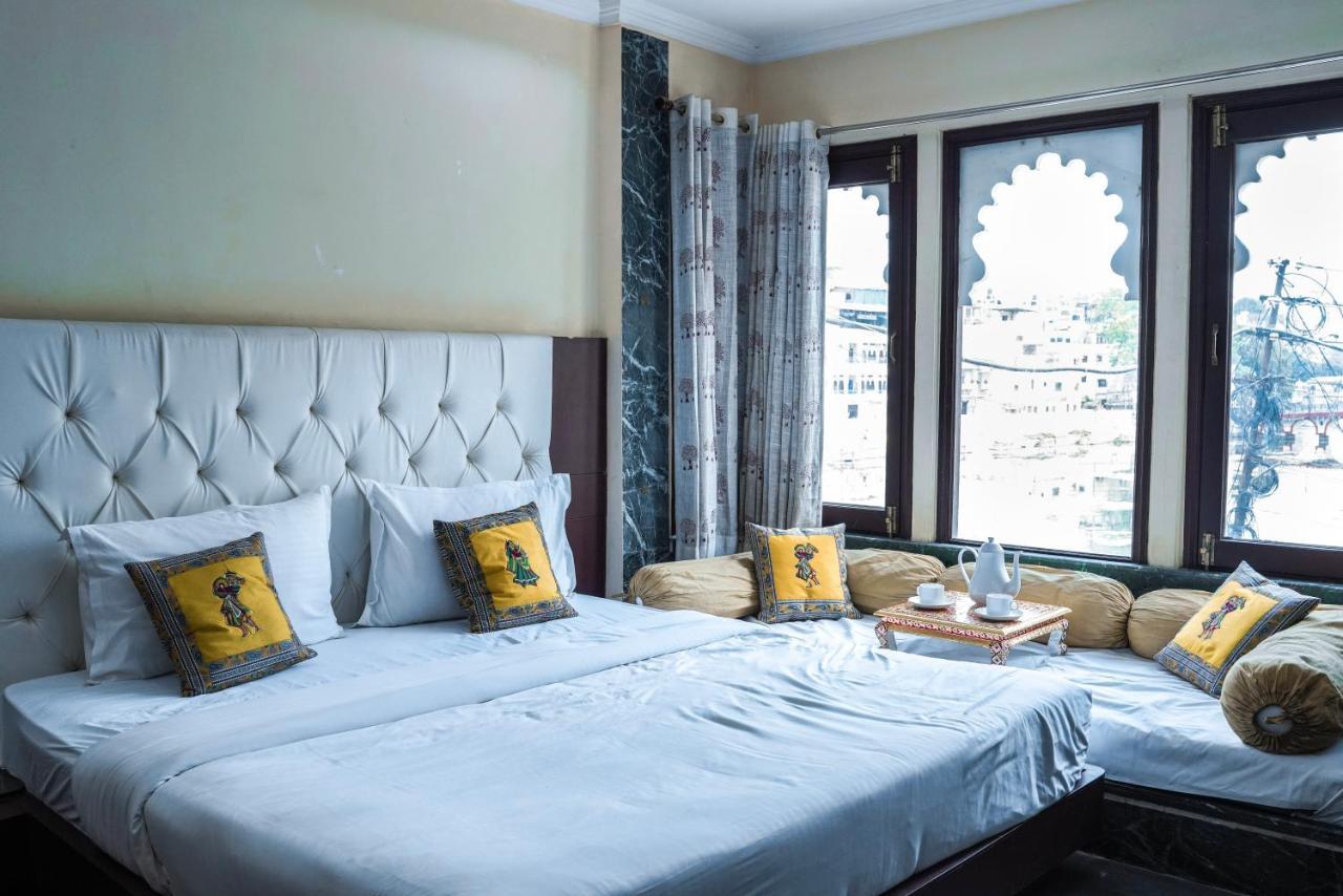 Hide-In Udaipur - A Lake View Boutique Hotel Eksteriør bilde