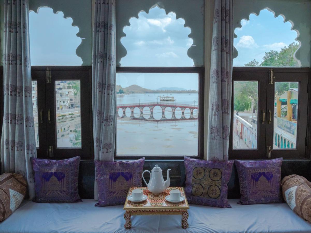 Hide-In Udaipur - A Lake View Boutique Hotel Eksteriør bilde