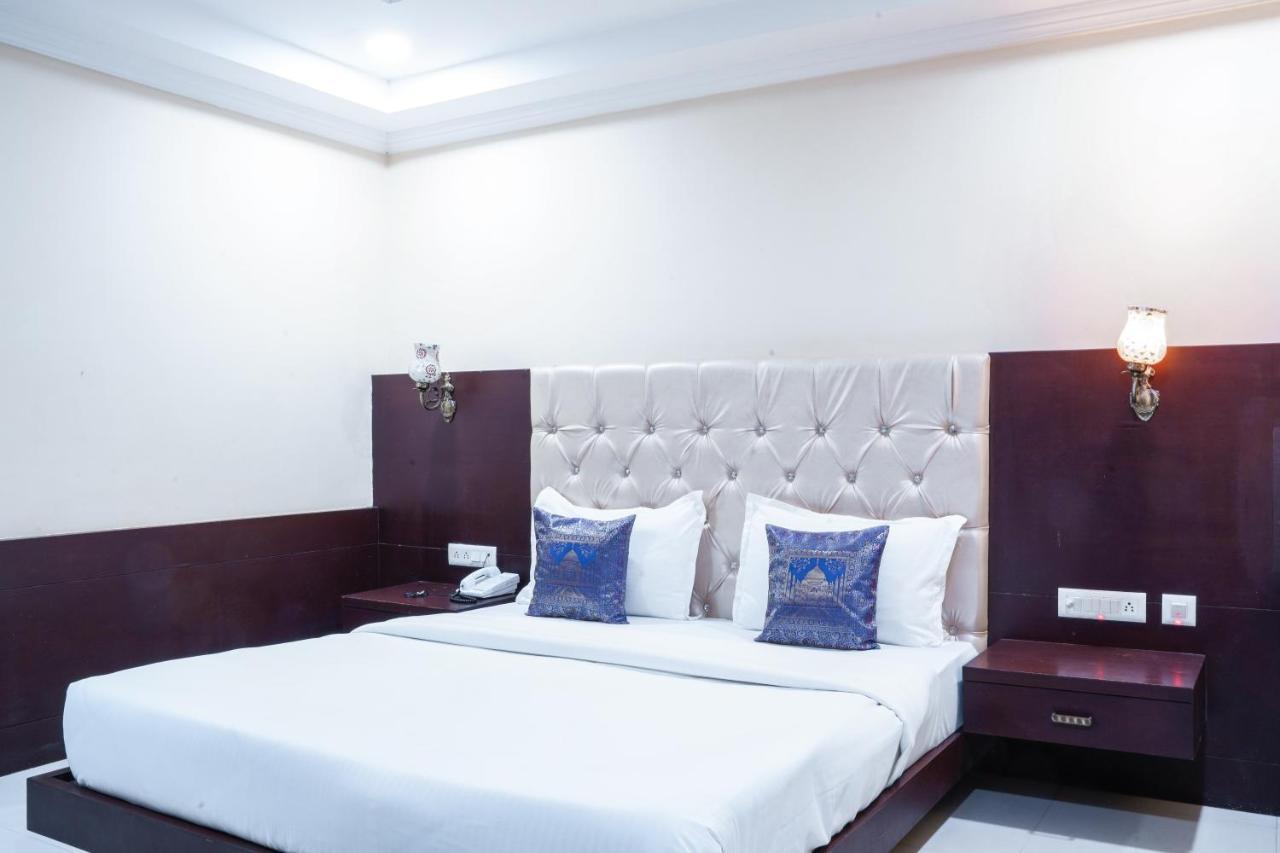 Hide-In Udaipur - A Lake View Boutique Hotel Eksteriør bilde
