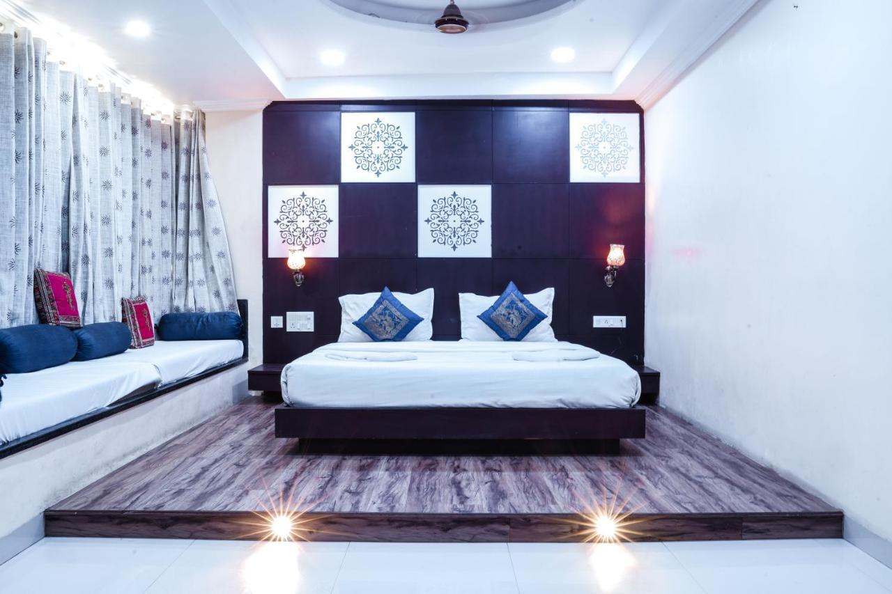 Hide-In Udaipur - A Lake View Boutique Hotel Eksteriør bilde