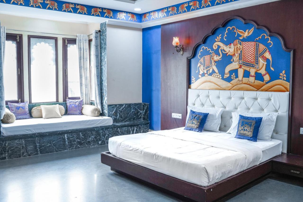 Hide-In Udaipur - A Lake View Boutique Hotel Eksteriør bilde
